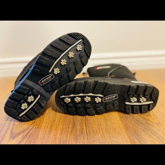 Selling Like New Baffin Boots size 5 - Picture 3 of 3
